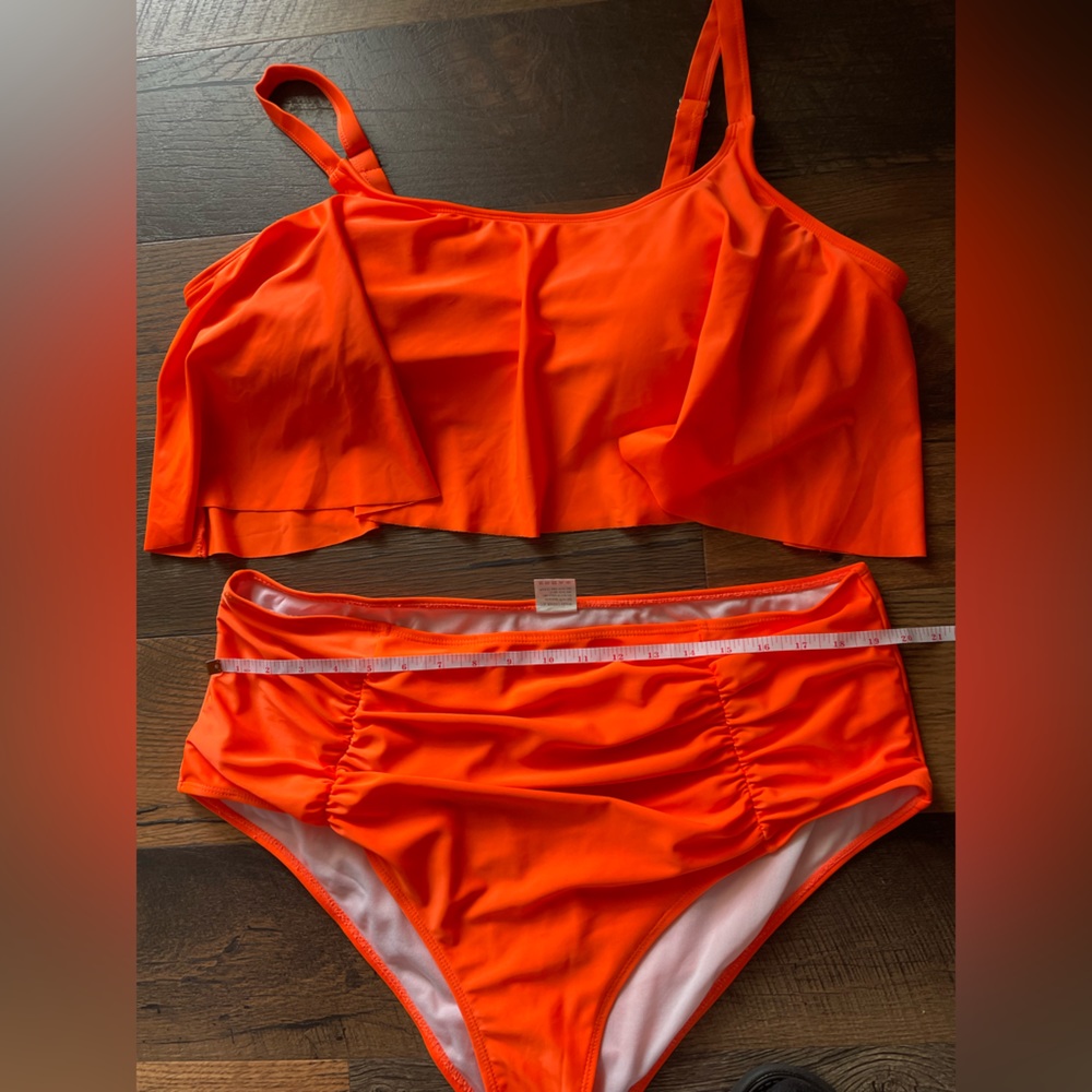 Women’s two piece swimsuit. Size 4XL